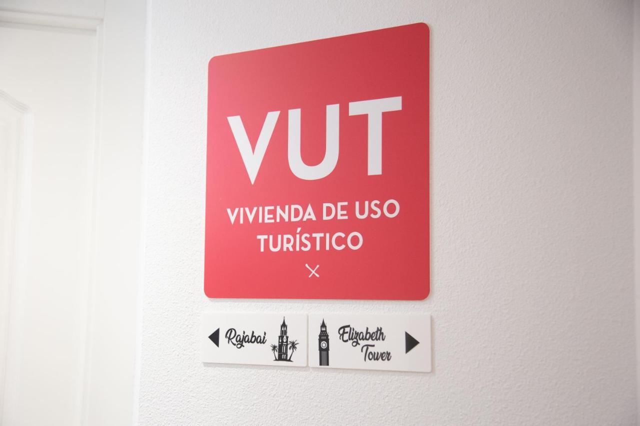 Elizabeth Towers Almansa